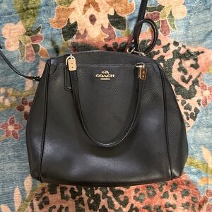 〰️ coach leather bag
